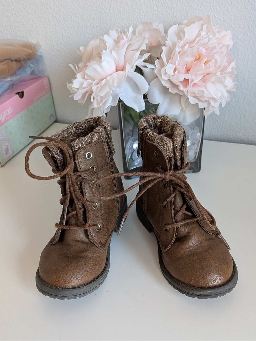 3/$30 Wonder Nation Size 9 Zip Up Ankle Boot
